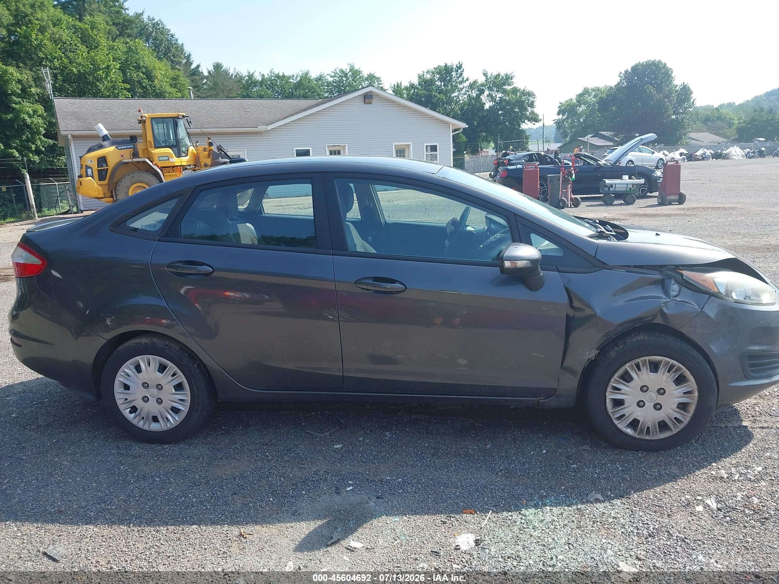 2015 Ford Fiesta Se Gray vin: 3FADP4BE0FM189998