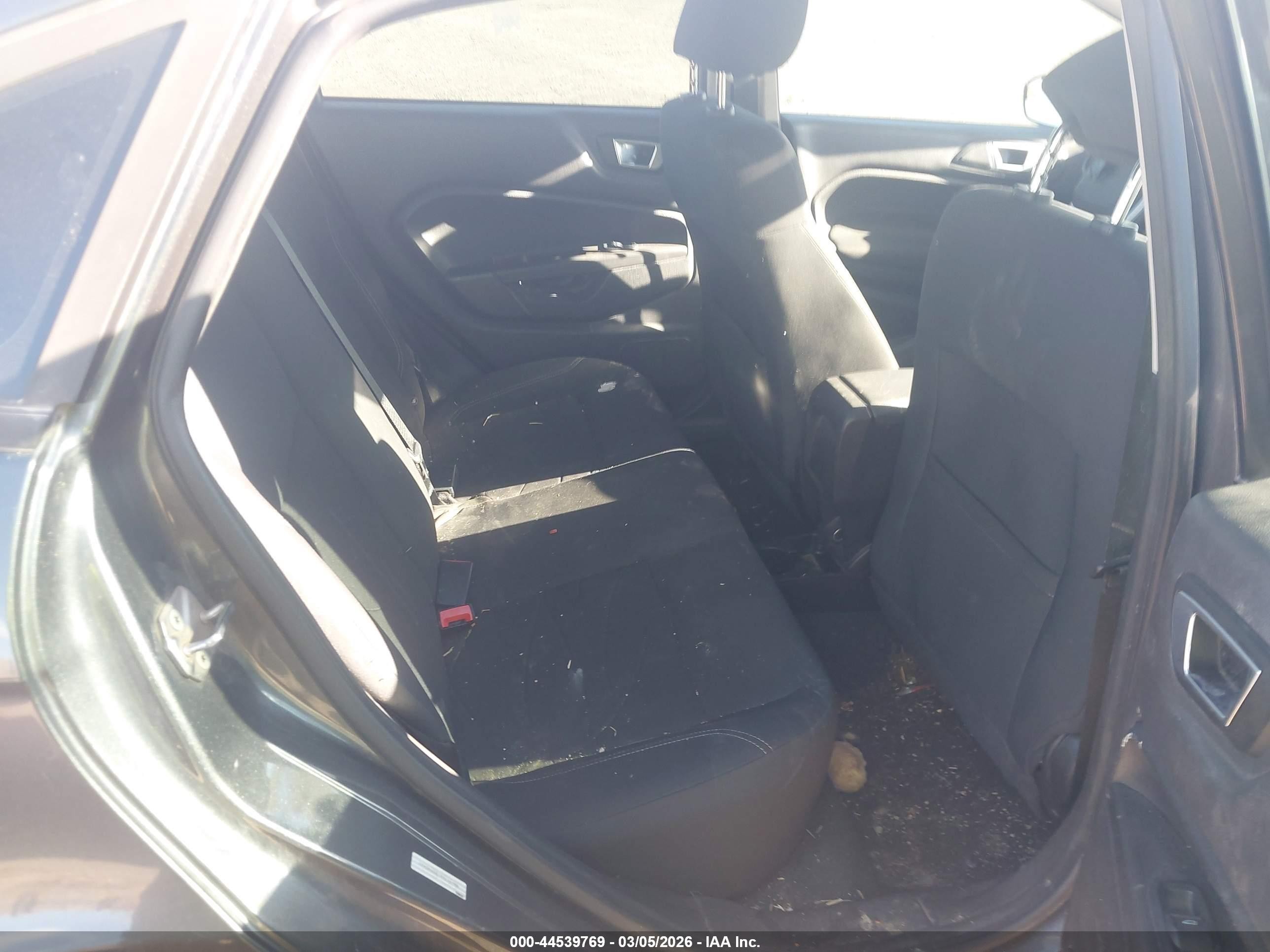 2015 Ford Fiesta Se Gray vin: 3FADP4BE1FM126988