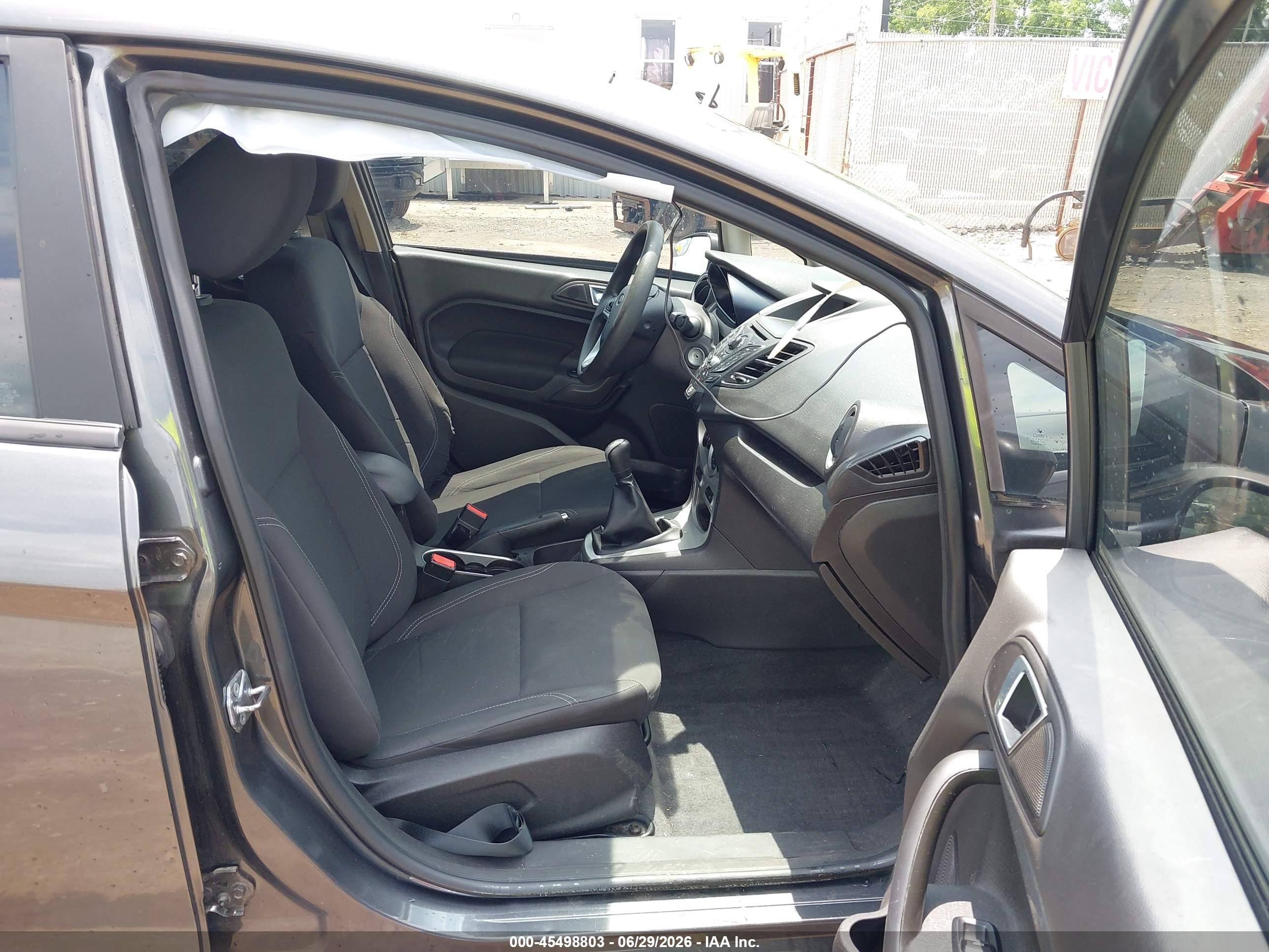 2015 Ford Fiesta Se Gray vin: 3FADP4BE1FM141376