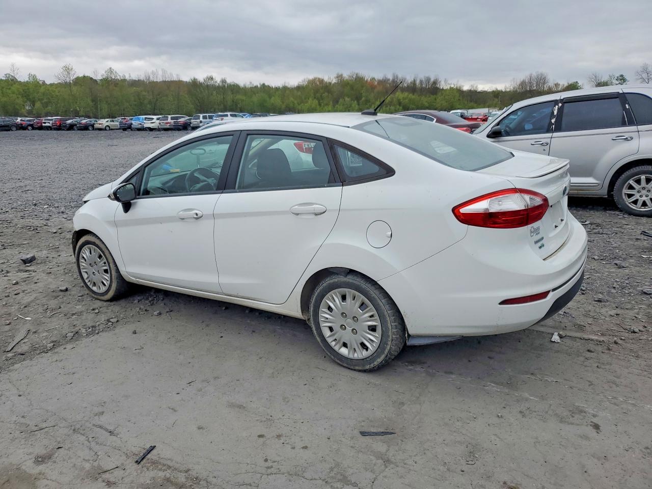 2014 Ford Fiesta Se Белый vin: 3FADP4BE2EM170982