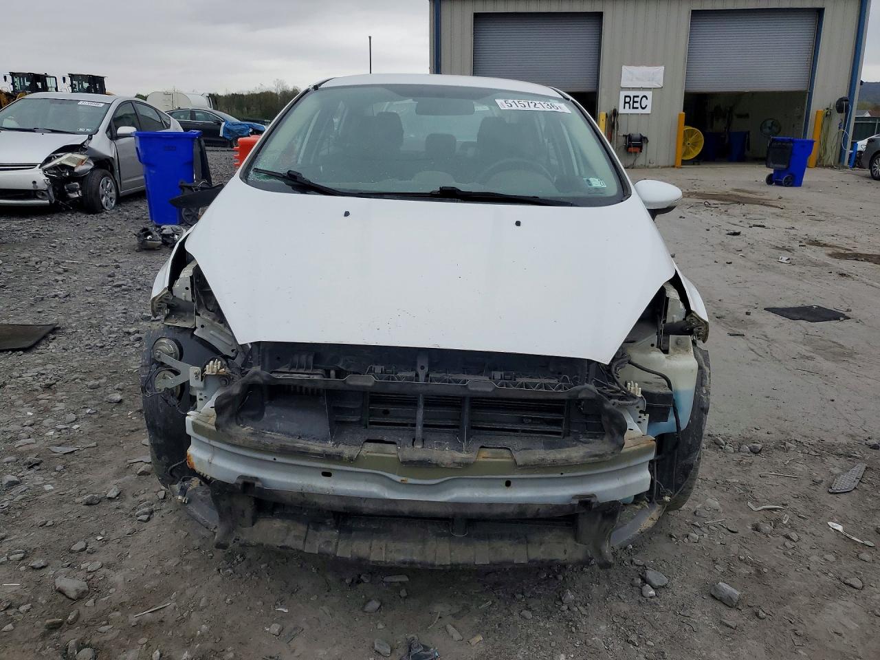 2014 Ford Fiesta Se Белый vin: 3FADP4BE2EM170982