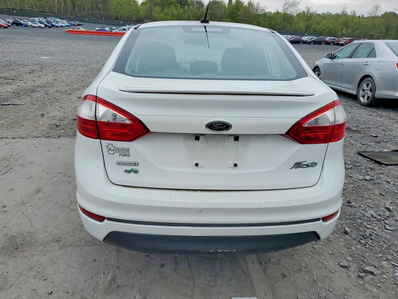 2014 Ford Fiesta Se Белый vin: 3FADP4BE2EM170982