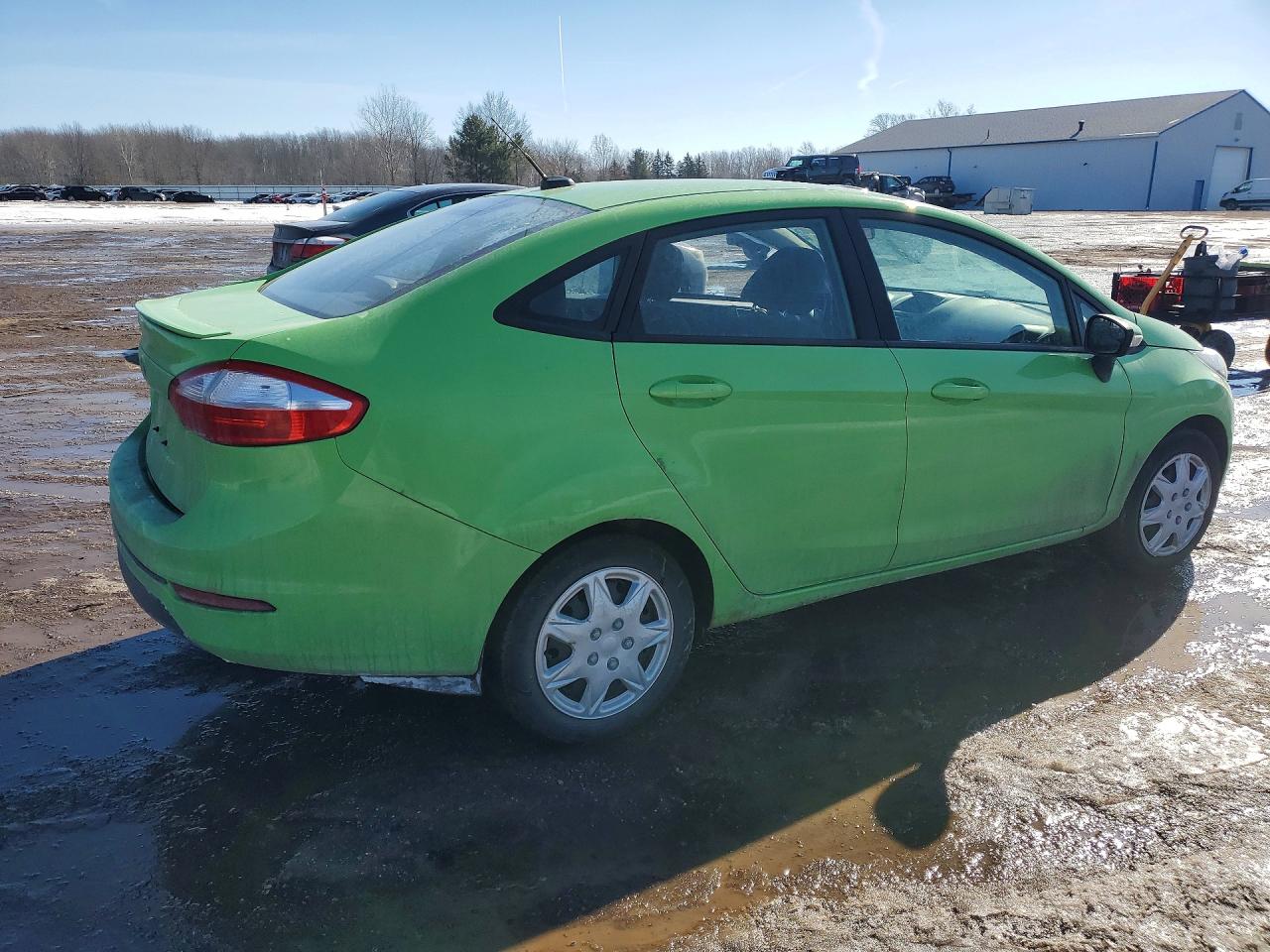 2015 Ford Fiesta Se Green vin: 3FADP4BEXFM146107