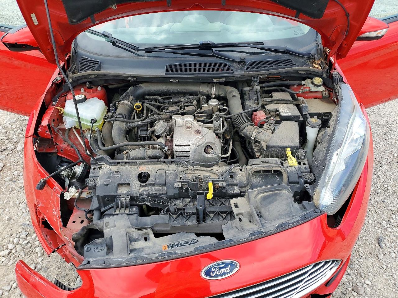 2015 Ford Fiesta Se Red vin: 3FADP4BEXFM148648