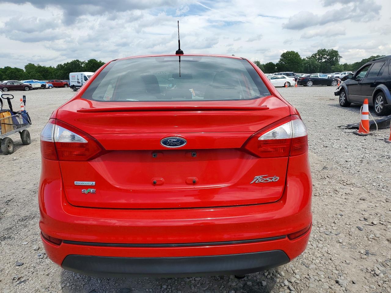 2015 Ford Fiesta Se Red vin: 3FADP4BEXFM148648