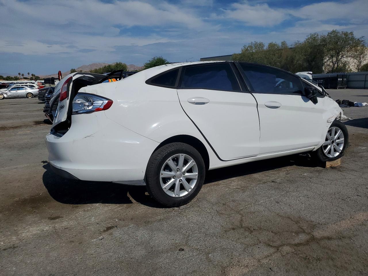 2011 Ford Fiesta Se White vin: 3FADP4BJ0BM106531
