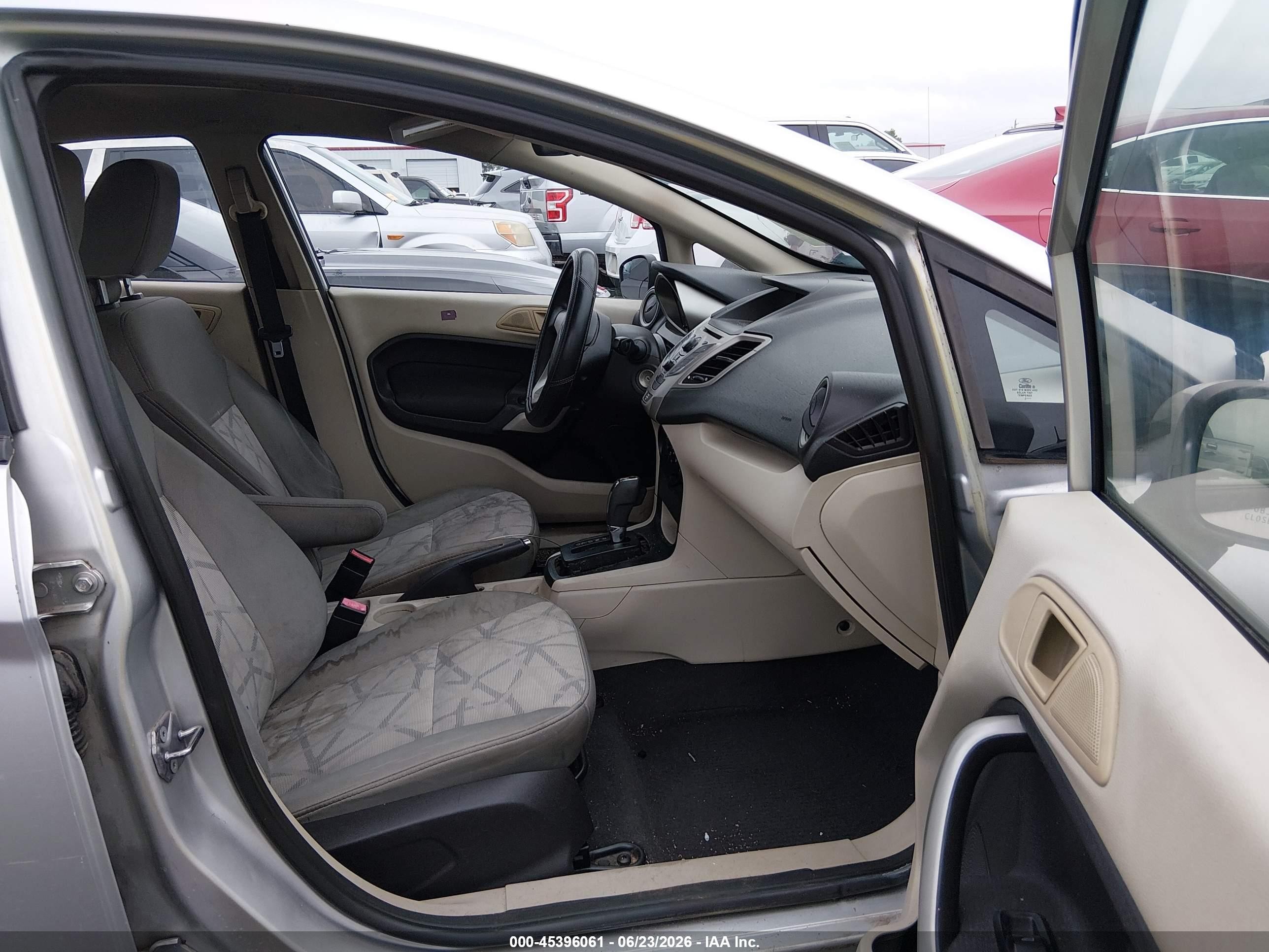 2012 Ford Fiesta Se Silver vin: 3FADP4BJ0CM128238