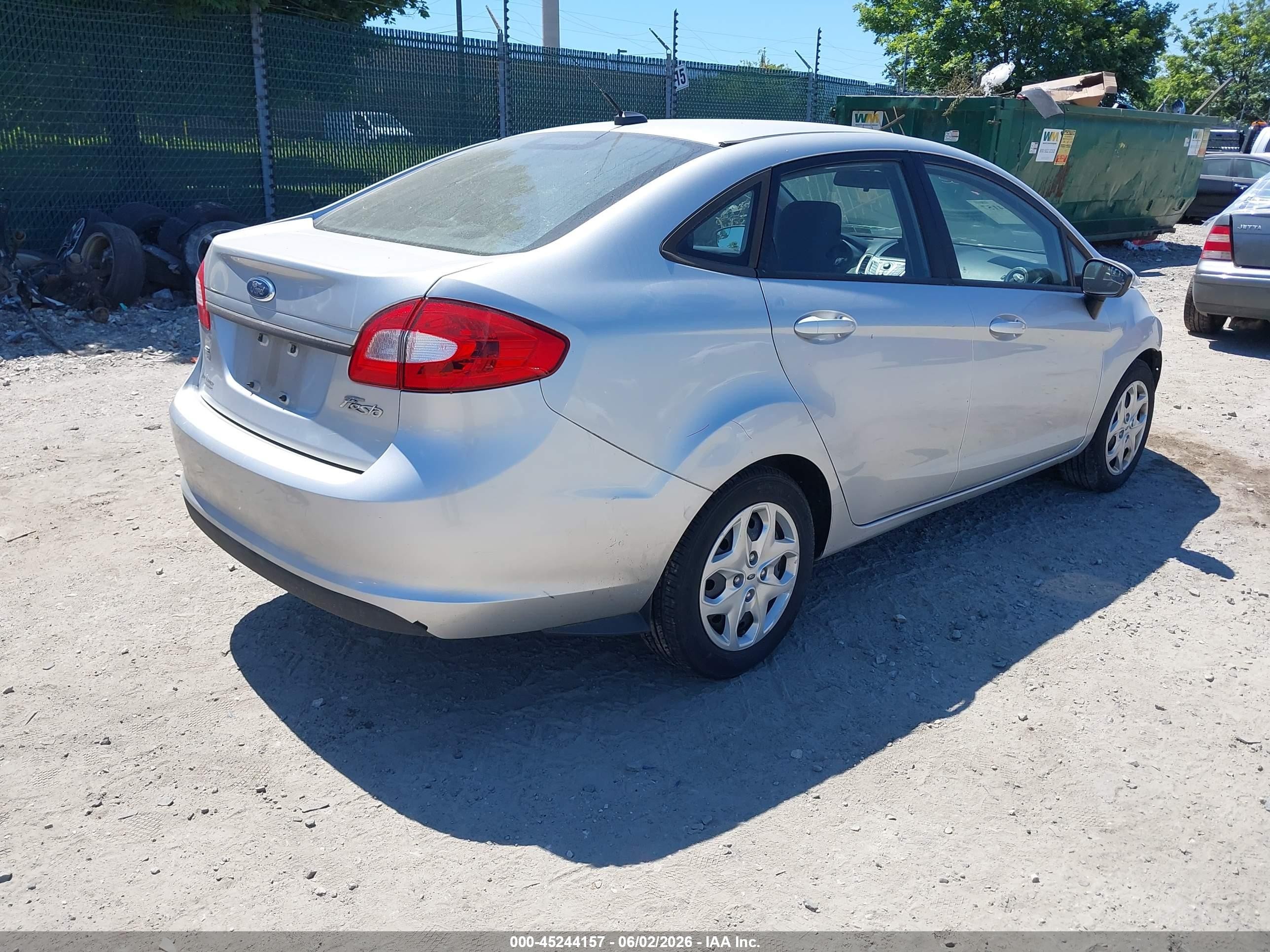 2012 Ford Fiesta Se Серебряный vin: 3FADP4BJ0CM149431