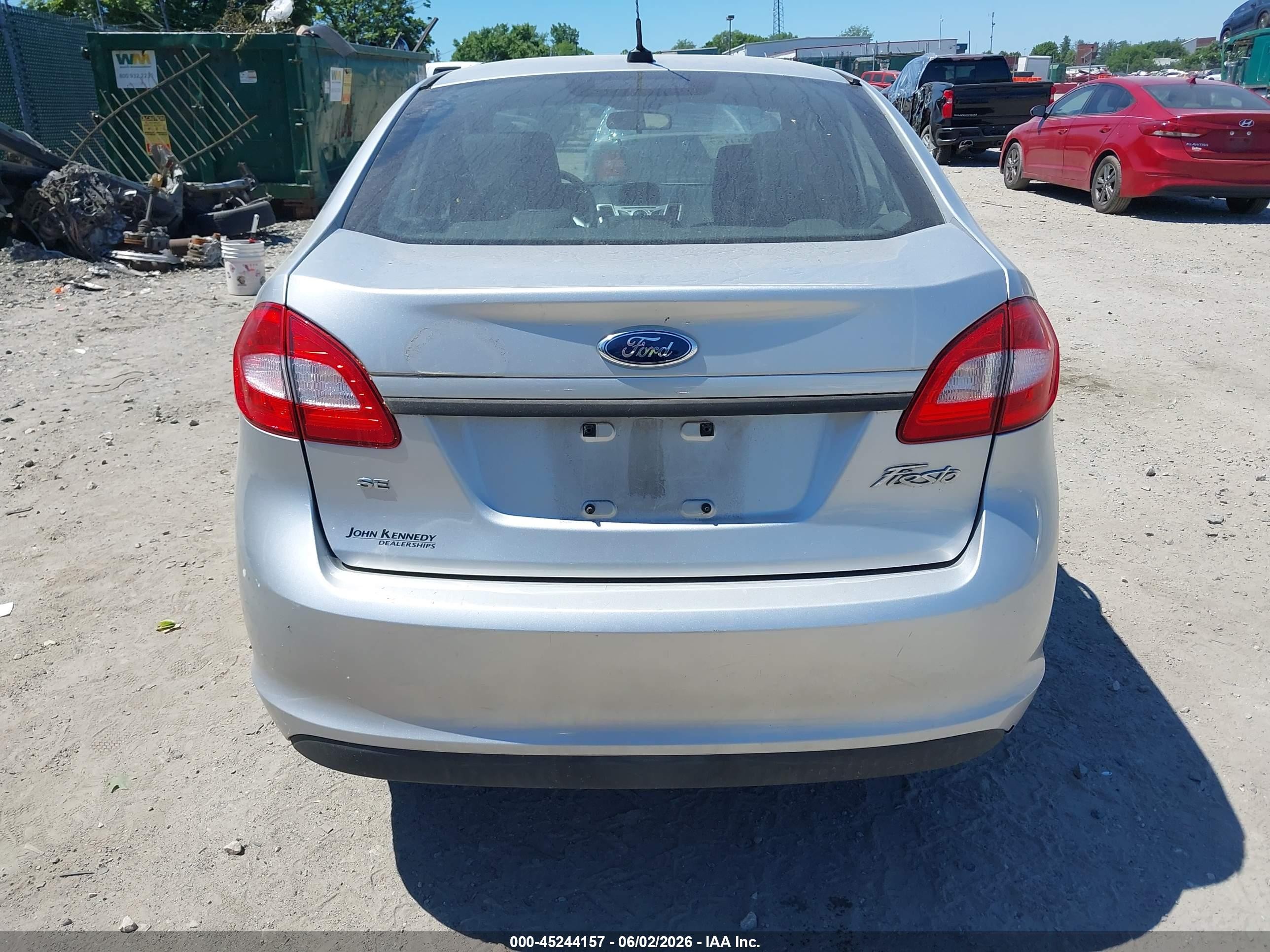 2012 Ford Fiesta Se Серебряный vin: 3FADP4BJ0CM149431