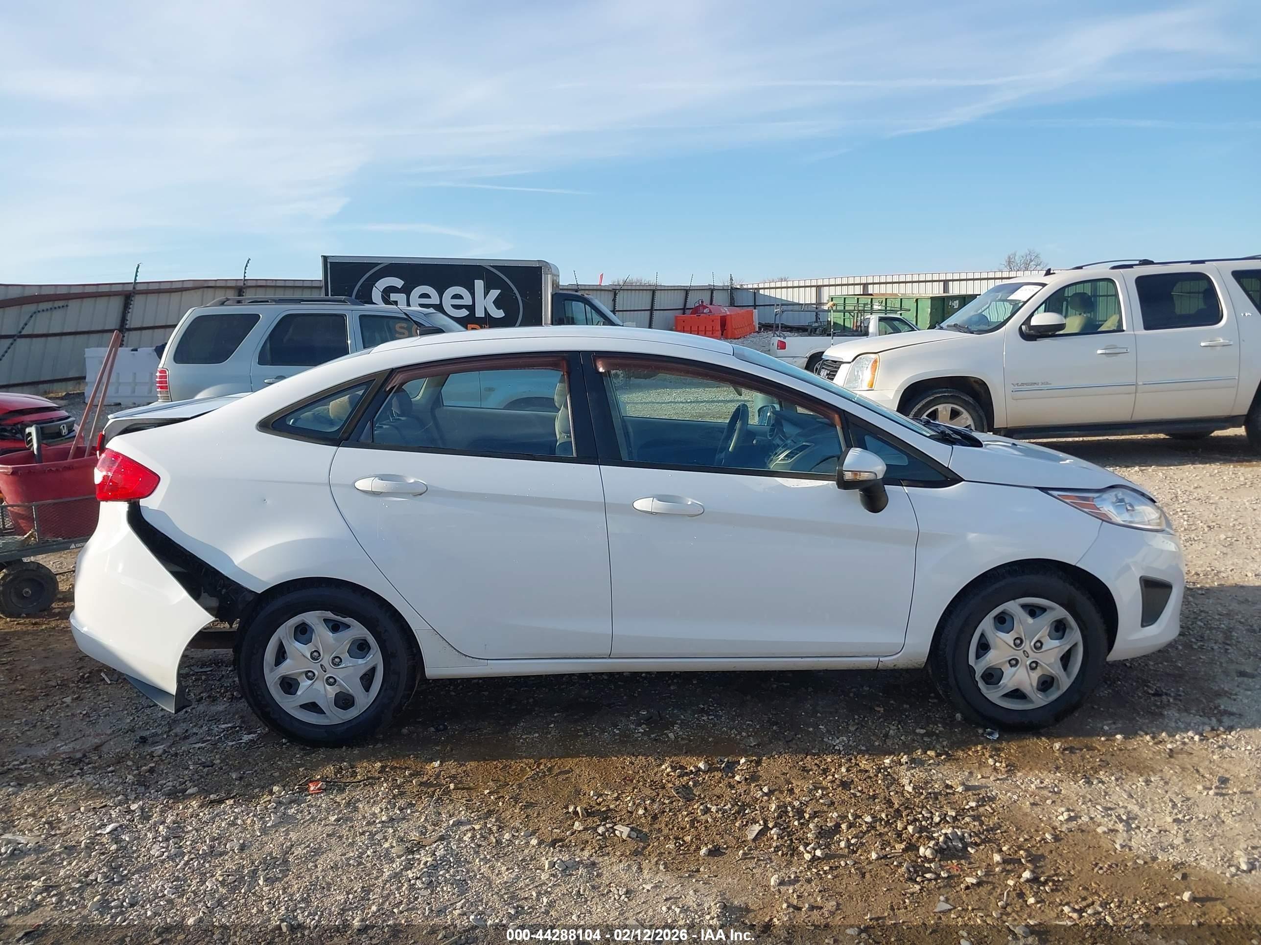 2013 Ford Fiesta Se White vin: 3FADP4BJ0DM123123