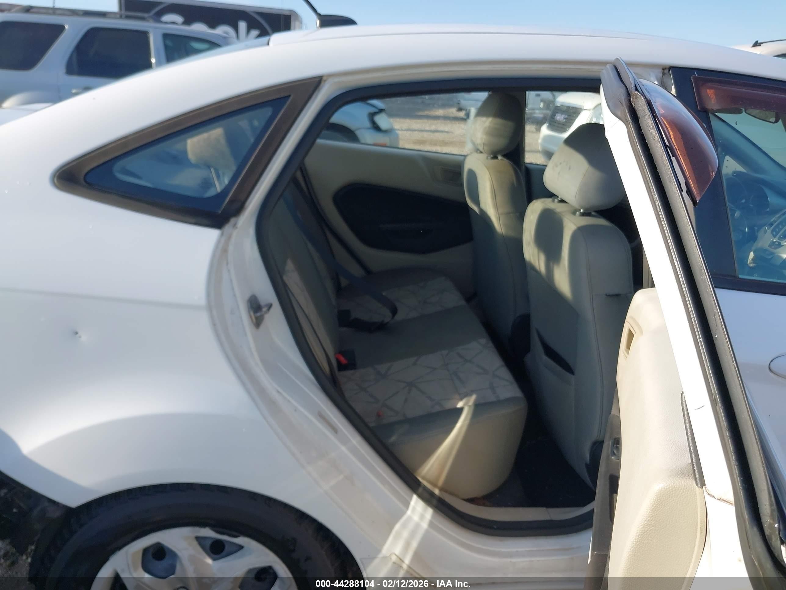 2013 Ford Fiesta Se White vin: 3FADP4BJ0DM123123