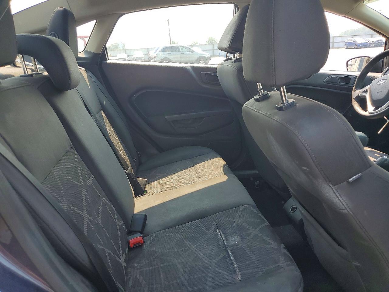 2013 Ford Fiesta Se Purple vin: 3FADP4BJ0DM221231