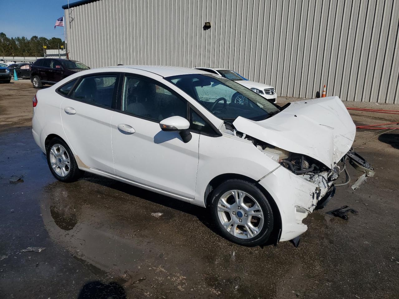 2014 Ford Fiesta Se White vin: 3FADP4BJ0EM139128