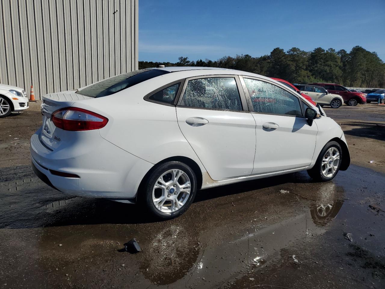 2014 Ford Fiesta Se White vin: 3FADP4BJ0EM139128