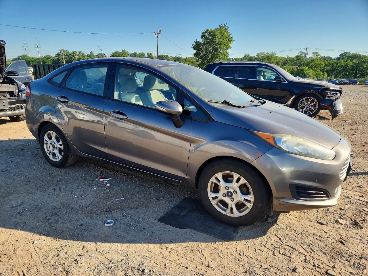 2014 Ford Fiesta Se Серый vin: 3FADP4BJ0EM233588