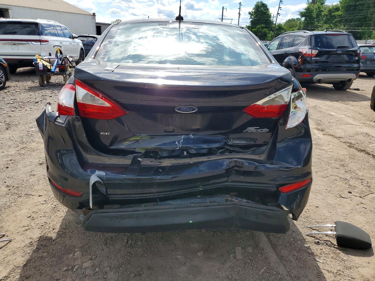 2015 Ford Fiesta Se Black vin: 3FADP4BJ0FM133301