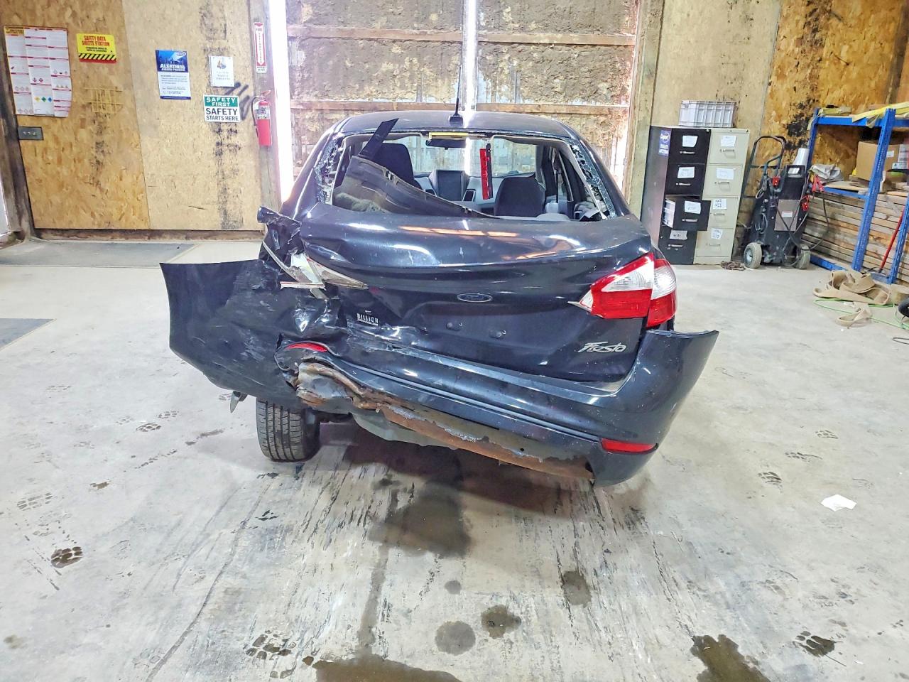 2015 Ford Fiesta Se Черный vin: 3FADP4BJ0FM146114