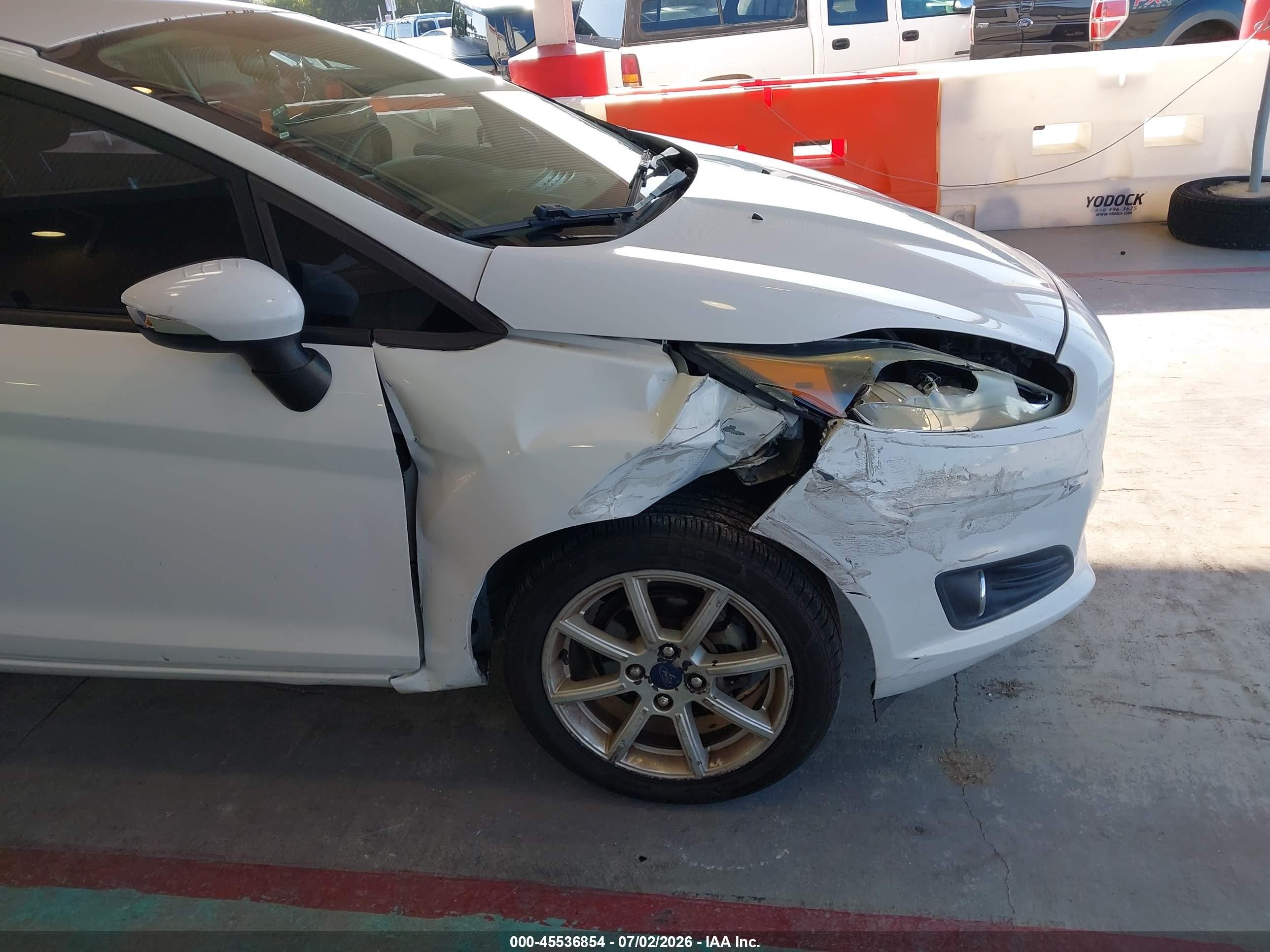 2015 Ford Fiesta Se White vin: 3FADP4BJ0FM157629