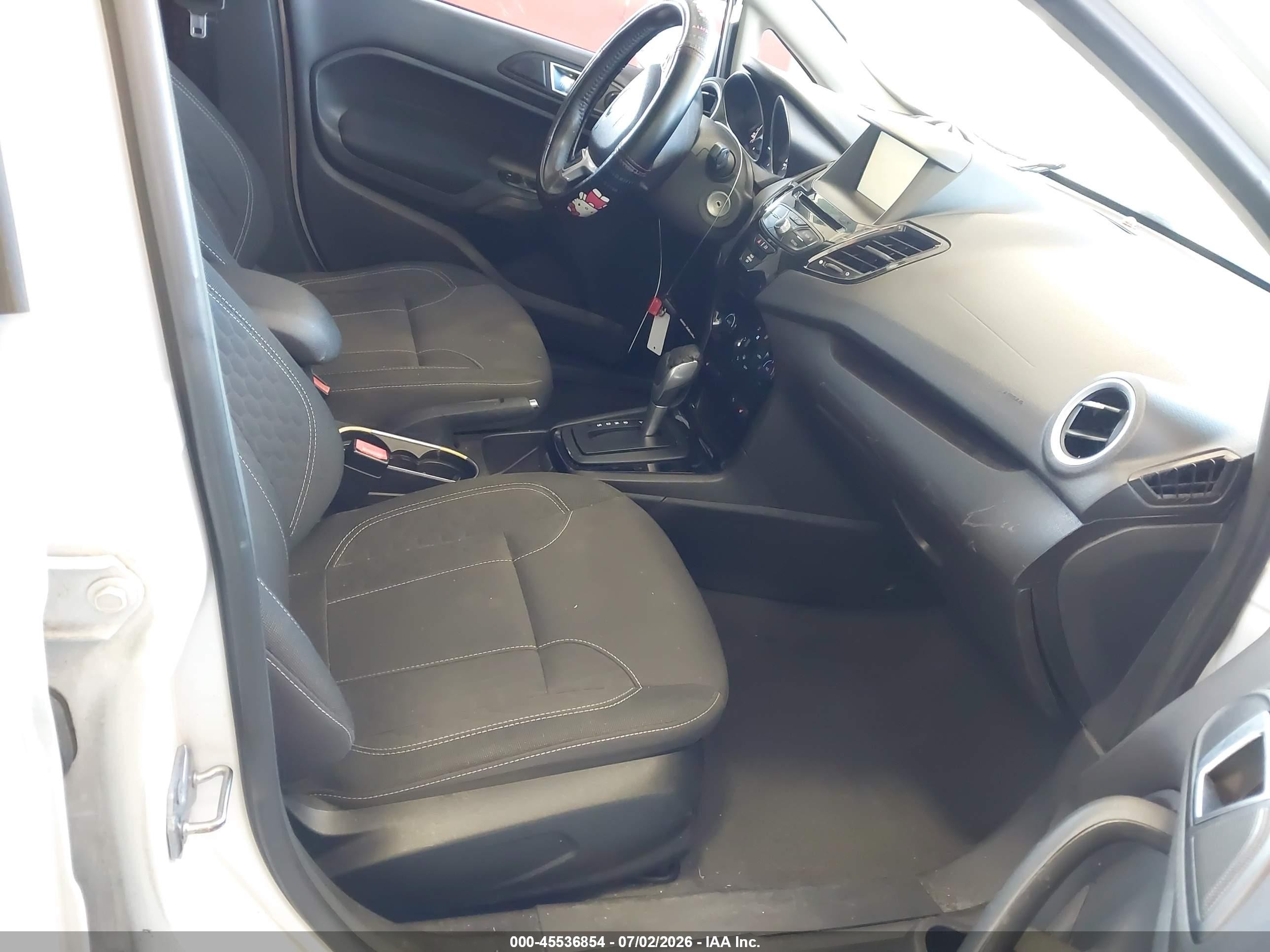 2015 Ford Fiesta Se White vin: 3FADP4BJ0FM157629