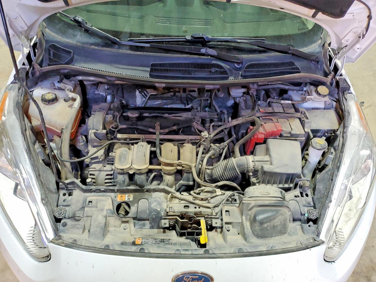 2015 Ford Fiesta Se White vin: 3FADP4BJ0FM176021