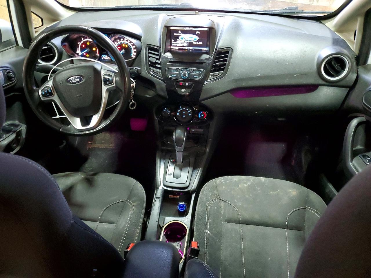 2015 Ford Fiesta Se White vin: 3FADP4BJ0FM176021