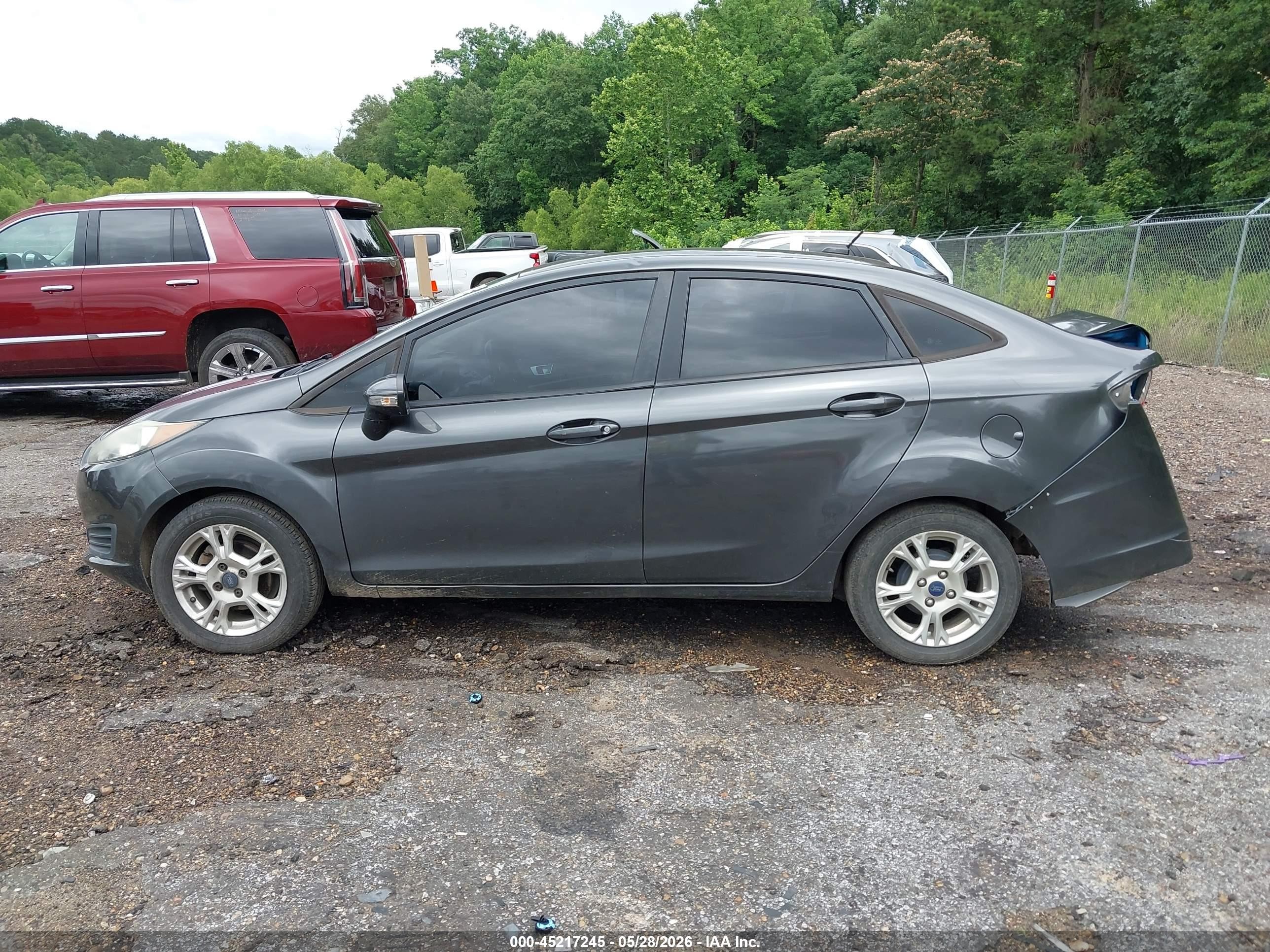 2015 Ford Fiesta Se Gray vin: 3FADP4BJ0FM202777