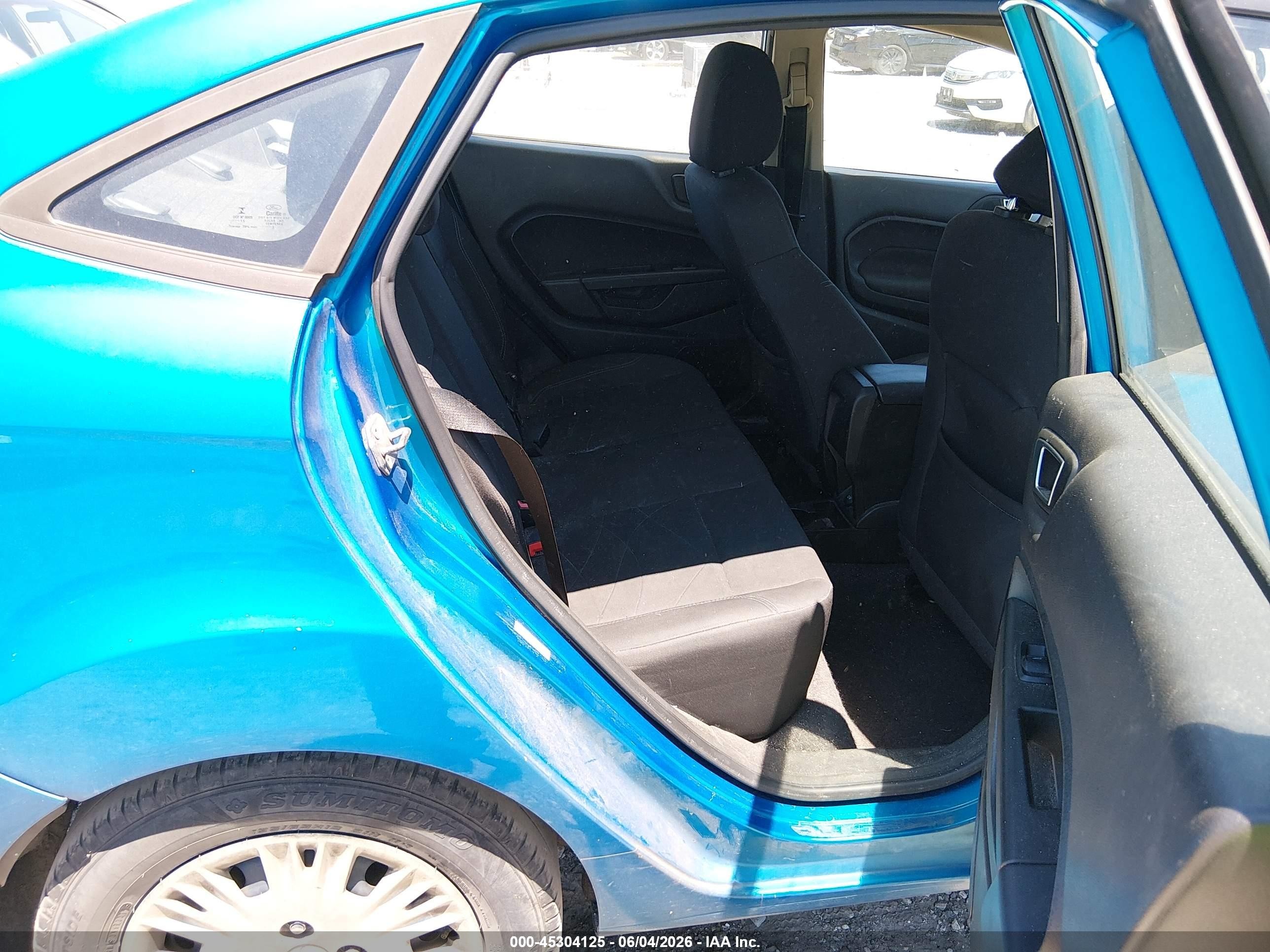 2015 Ford Fiesta Se Blue vin: 3FADP4BJ0FM219739