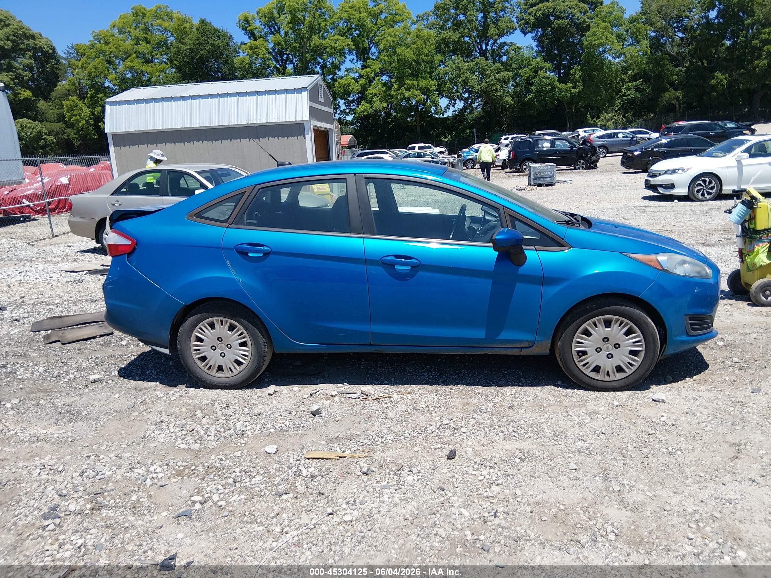 2015 Ford Fiesta Se Blue vin: 3FADP4BJ0FM219739