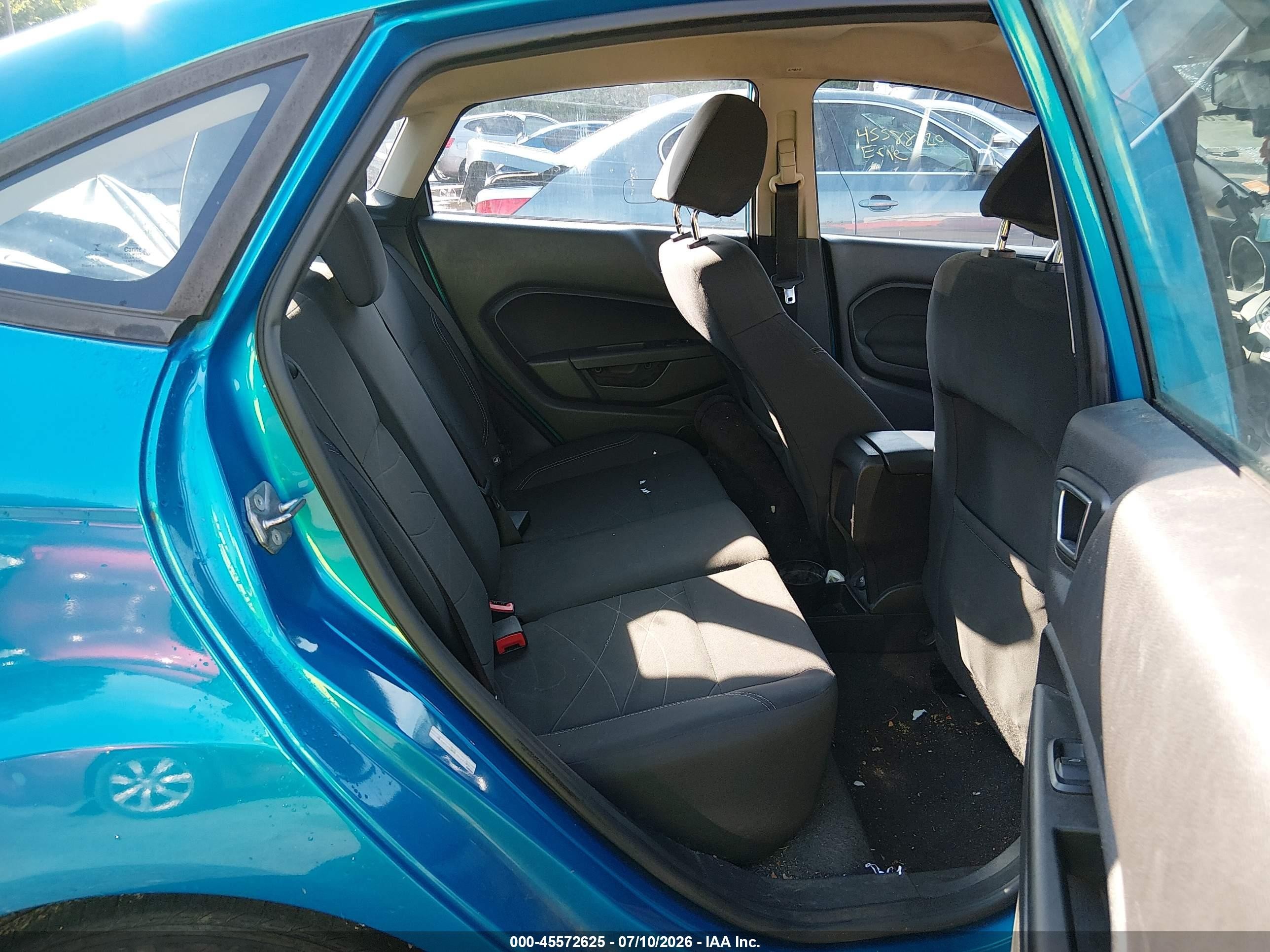 2015 Ford Fiesta Se Blue vin: 3FADP4BJ0FM219790