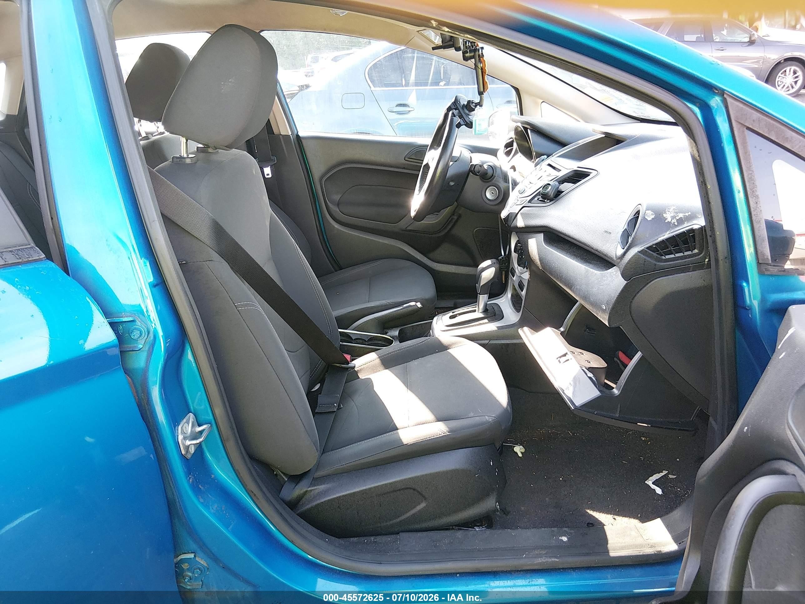 2015 Ford Fiesta Se Blue vin: 3FADP4BJ0FM219790