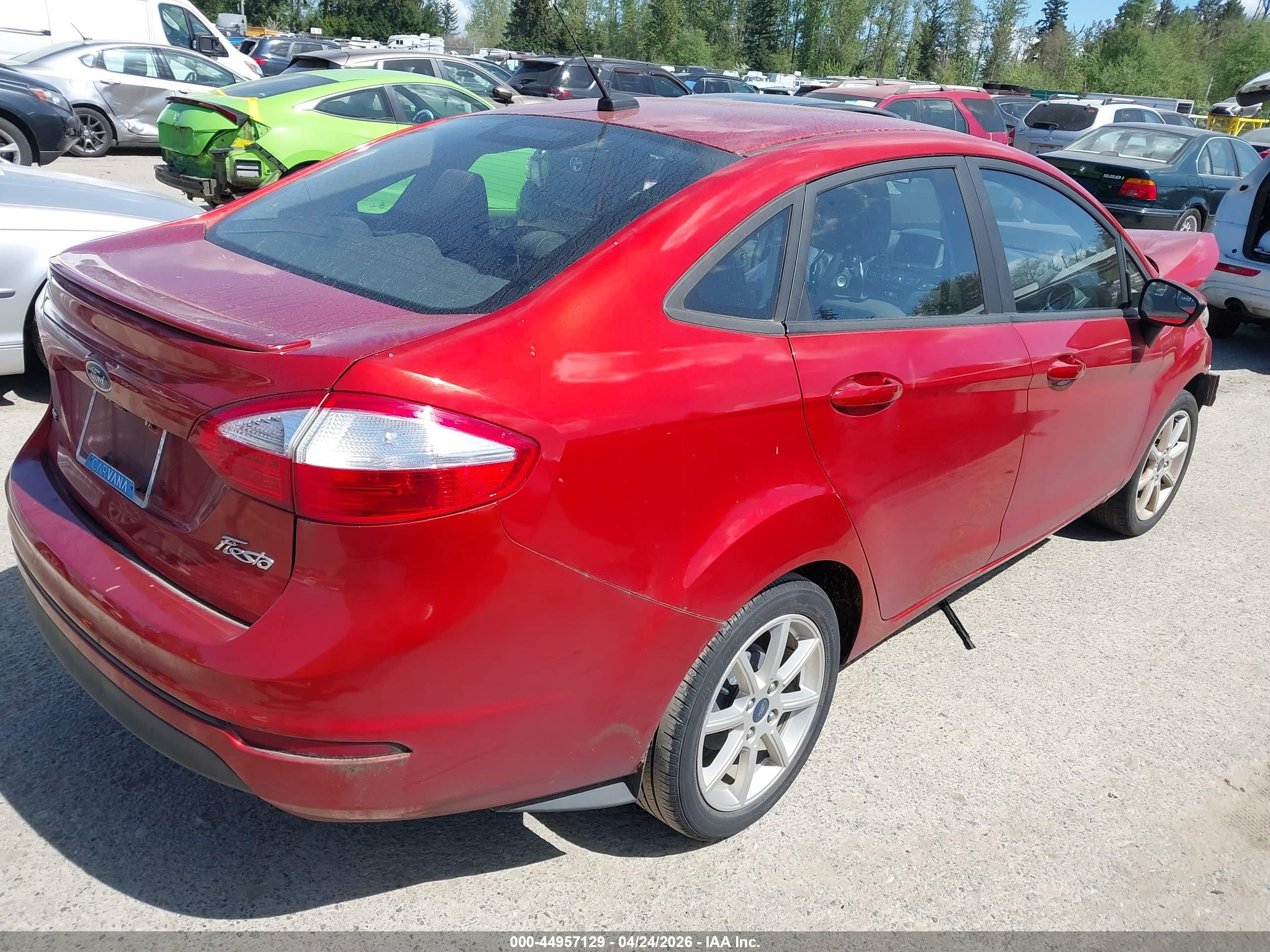 2018 Ford Fiesta Se Red vin: 3FADP4BJ0JM117480
