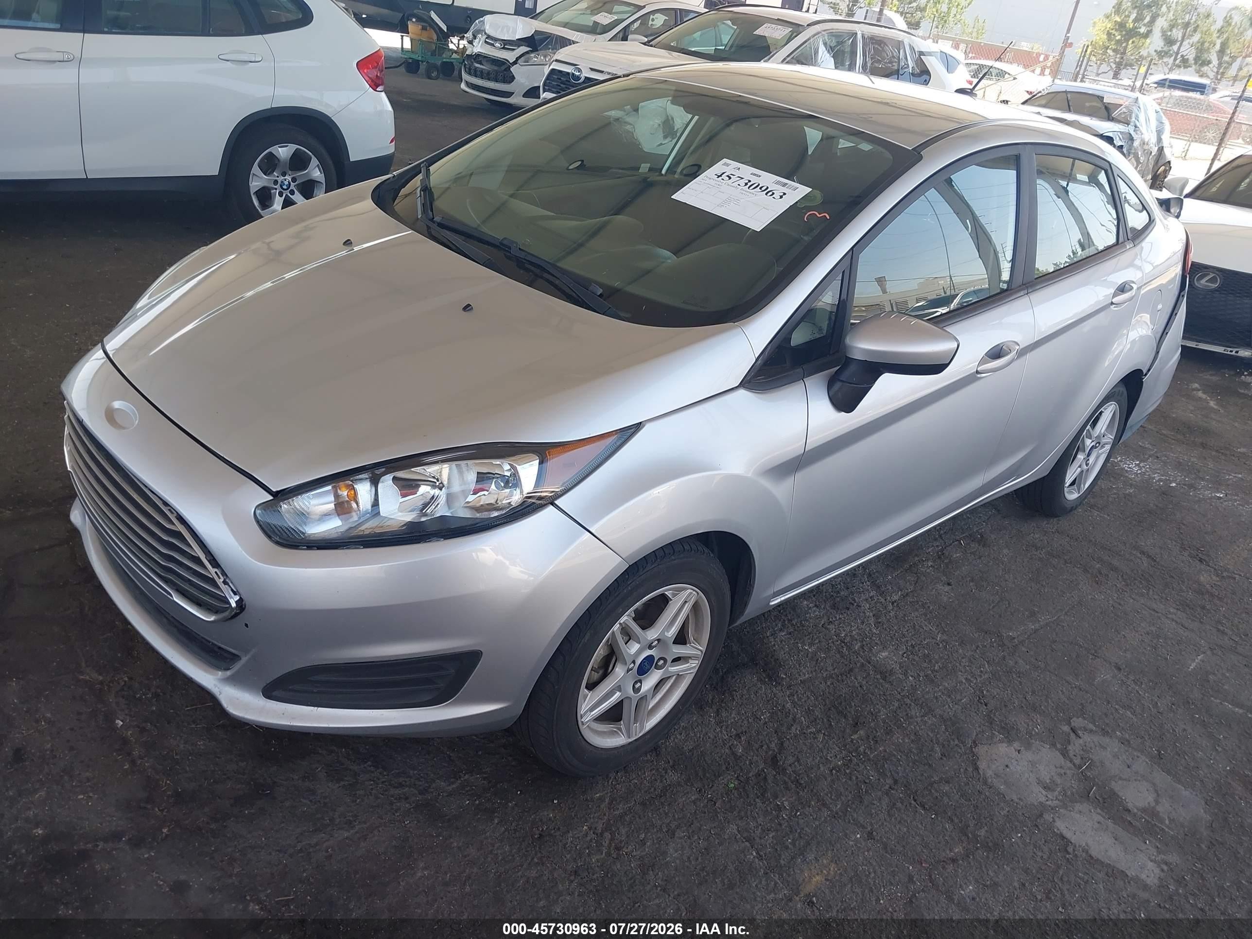 2018 Ford Fiesta Se Silver vin: 3FADP4BJ0JM124977