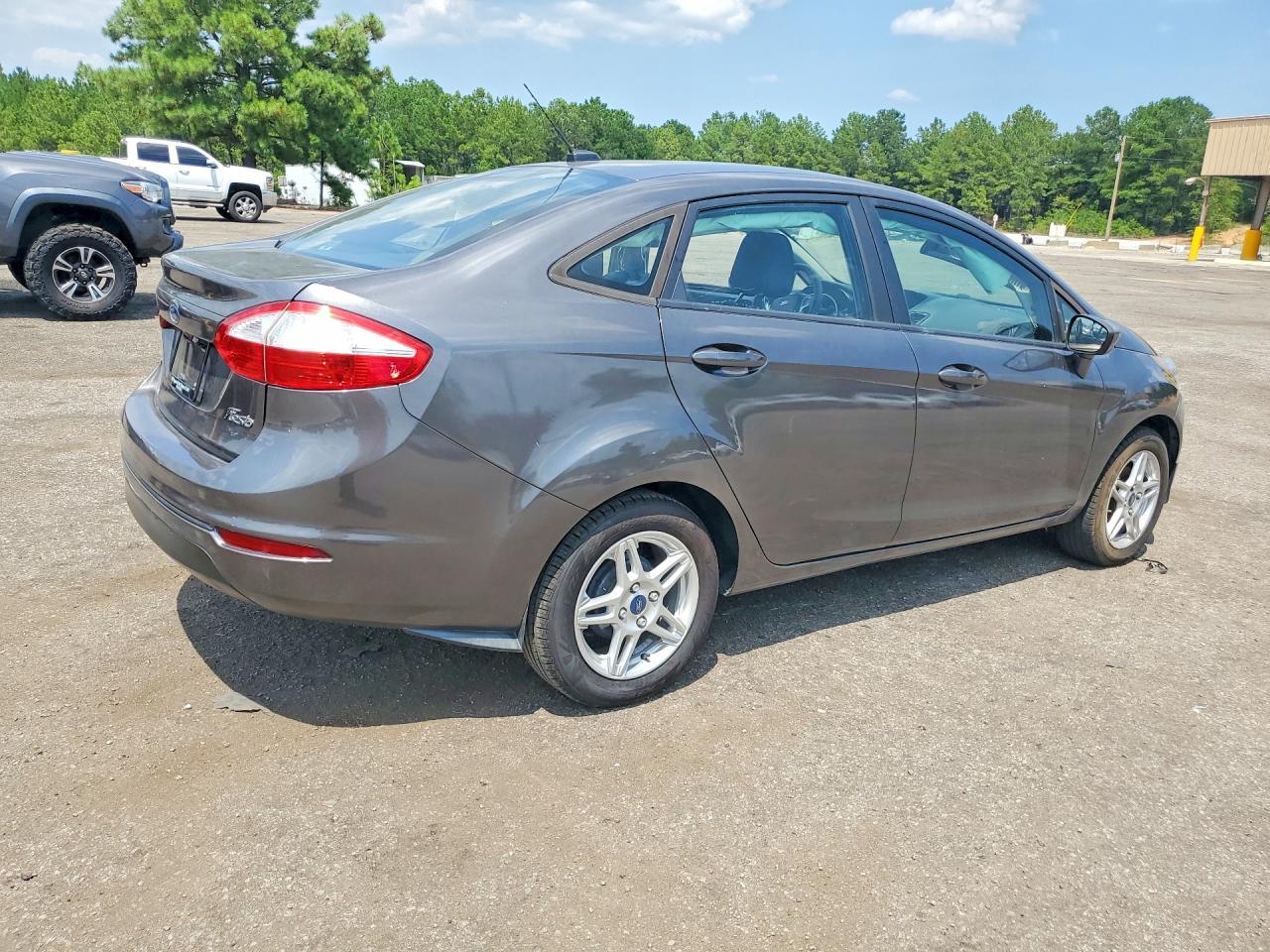 2019 Ford Fiesta Se Charcoal vin: 3FADP4BJ0KM129338