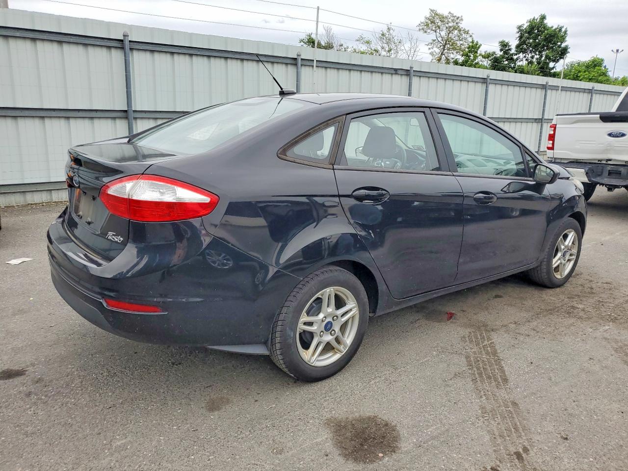 2019 Ford Fiesta Se Black vin: 3FADP4BJ0KM131350