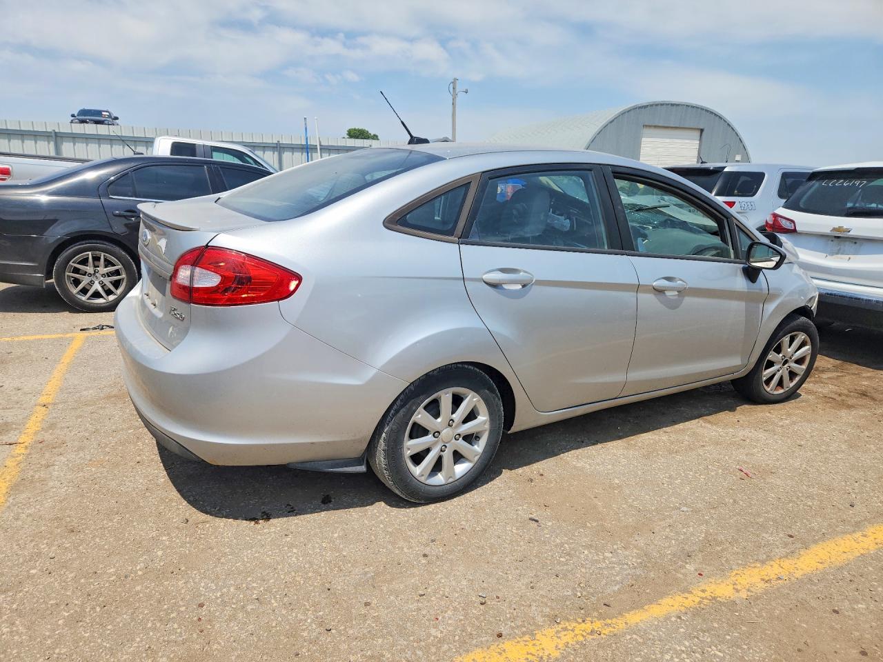 2011 Ford Fiesta Se Silver vin: 3FADP4BJ1BM121880