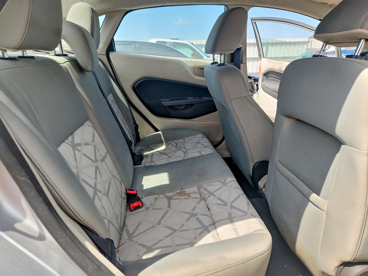 2011 Ford Fiesta Se Silver vin: 3FADP4BJ1BM121880