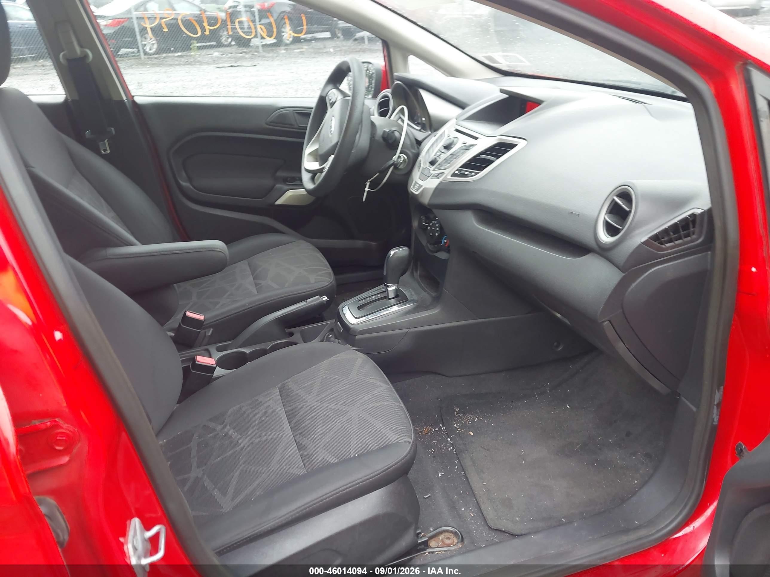 2012 Ford Fiesta Se Красный vin: 3FADP4BJ1CM110461