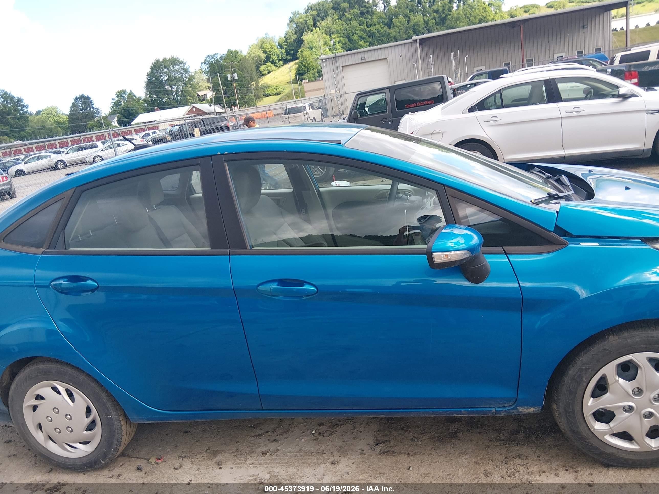 2013 Ford Fiesta Se Blue vin: 3FADP4BJ1DM199482