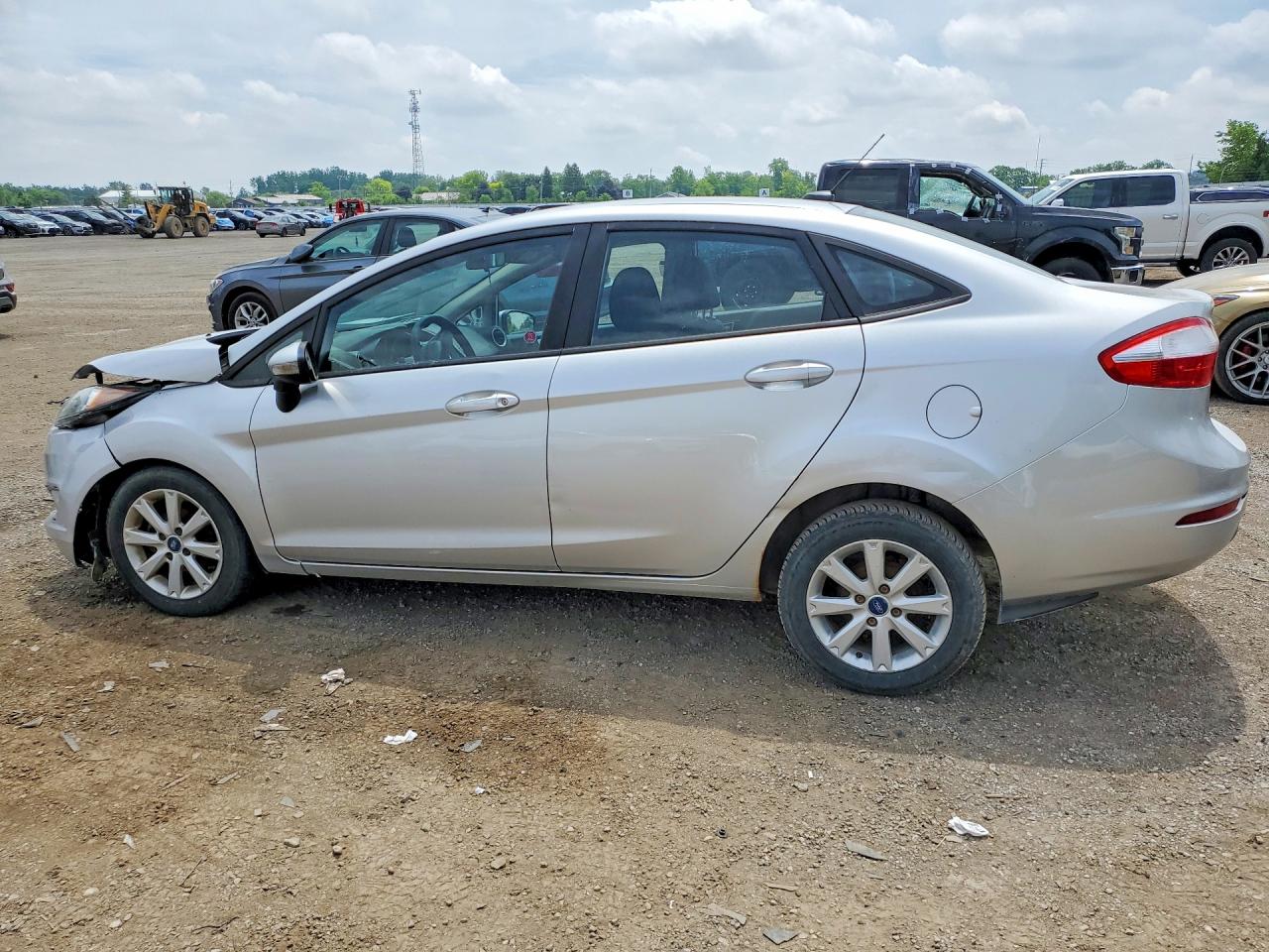 2014 Ford Fiesta Se Silver vin: 3FADP4BJ1EM105649