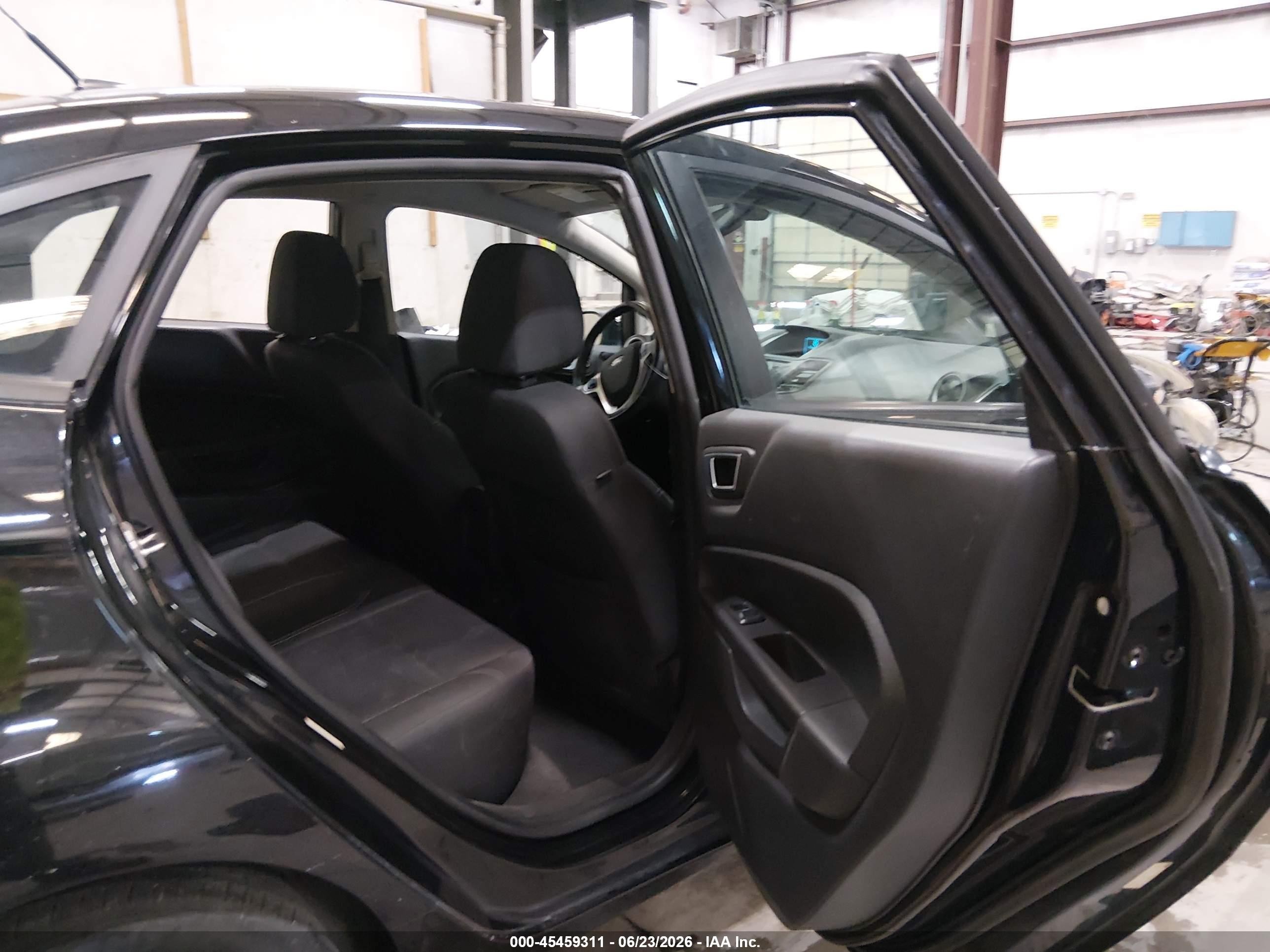 2014 Ford Fiesta Se Black vin: 3FADP4BJ1EM207369