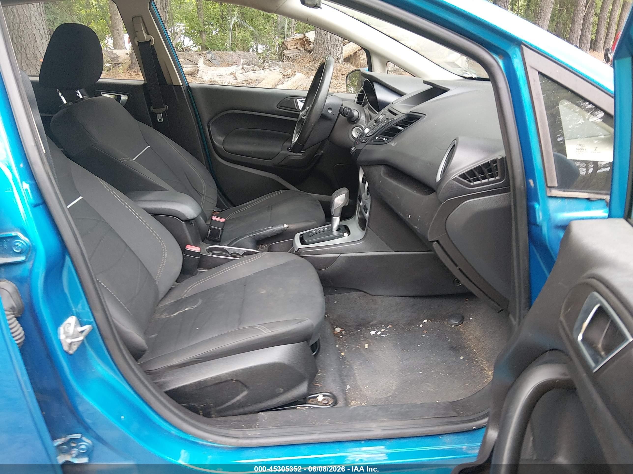 2014 Ford Fiesta Se Blue vin: 3FADP4BJ1EM211101