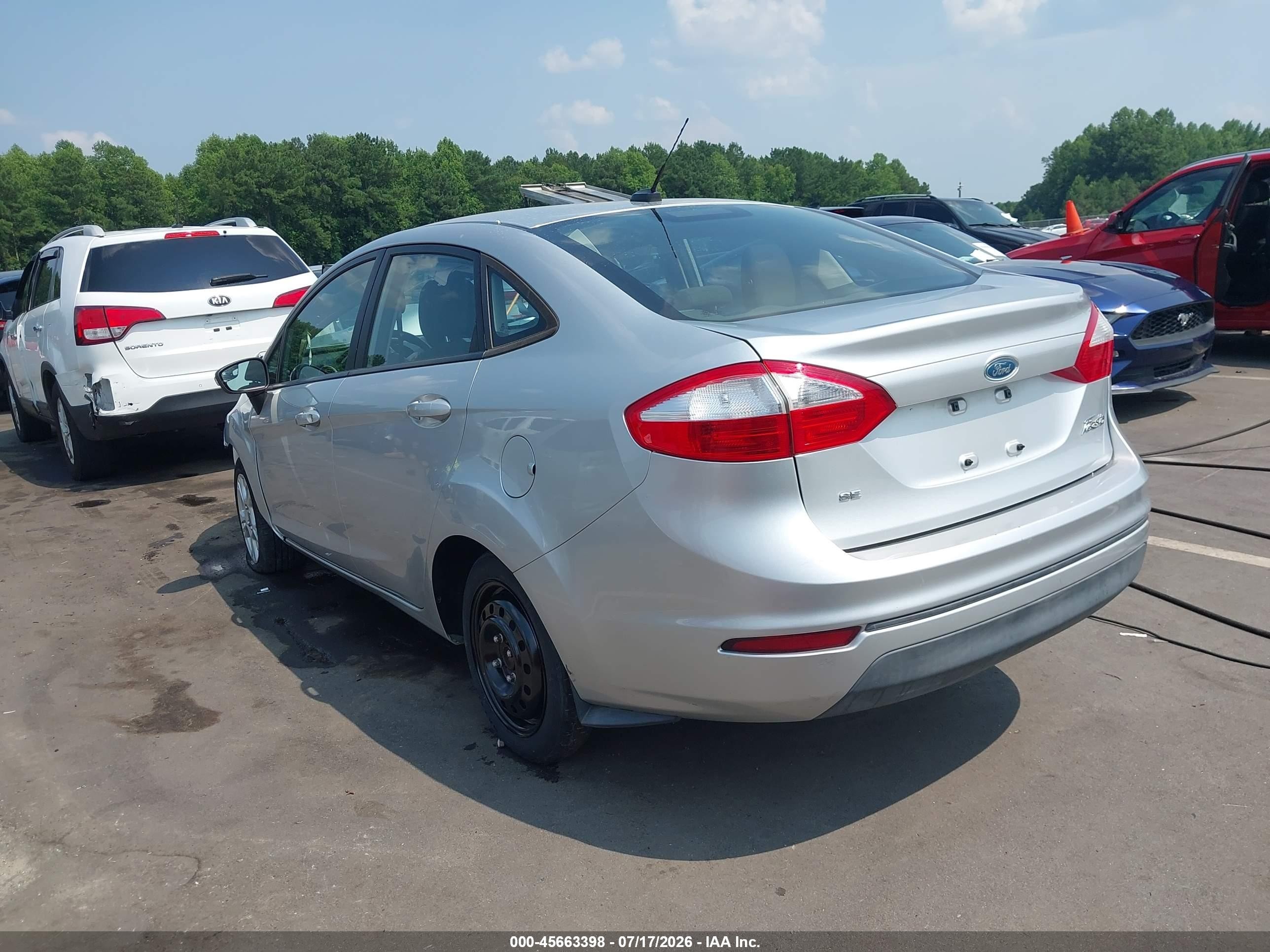 2015 Ford Fiesta Se Silver vin: 3FADP4BJ1FM117527