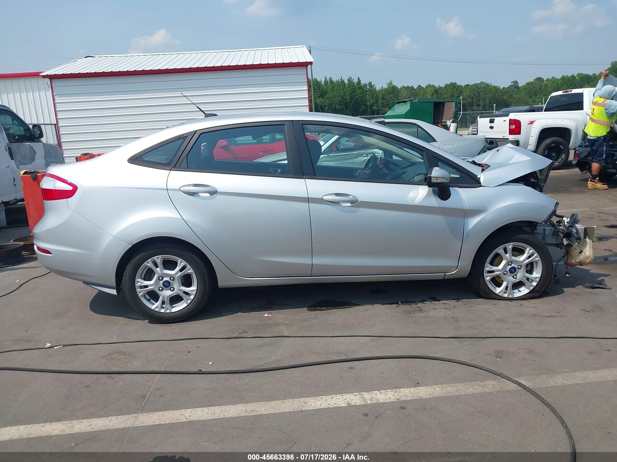 2015 Ford Fiesta Se Silver vin: 3FADP4BJ1FM117527
