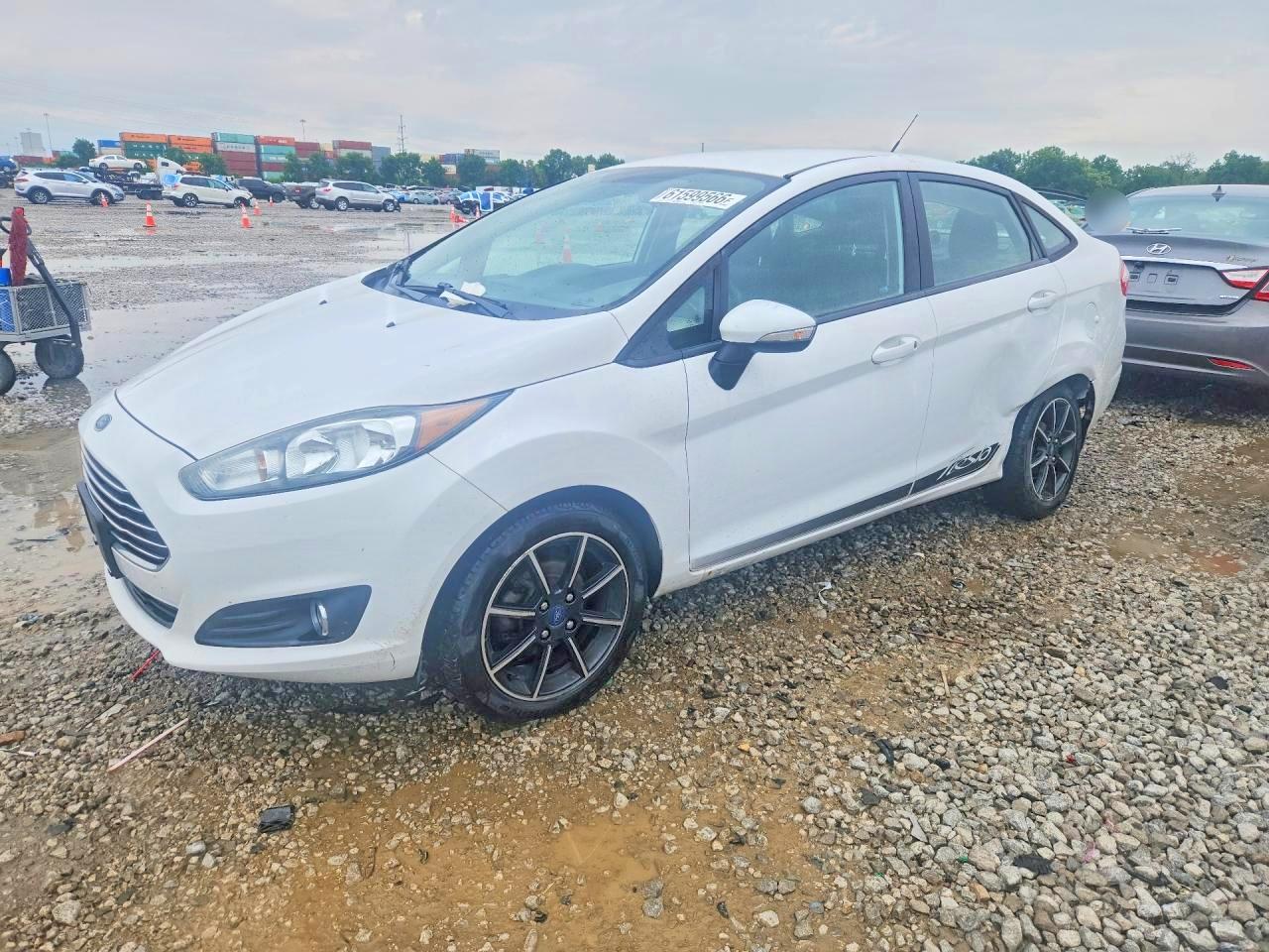2015 Ford Fiesta Se White vin: 3FADP4BJ1FM150687
