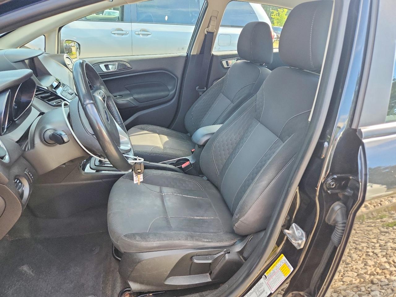2015 Ford Fiesta Se Black vin: 3FADP4BJ1FM157154