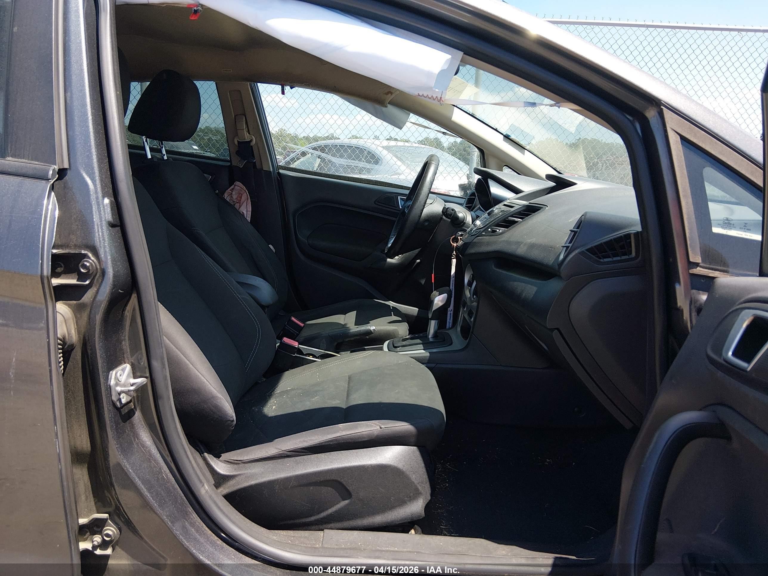 2015 Ford Fiesta Se Black vin: 3FADP4BJ1FM161382