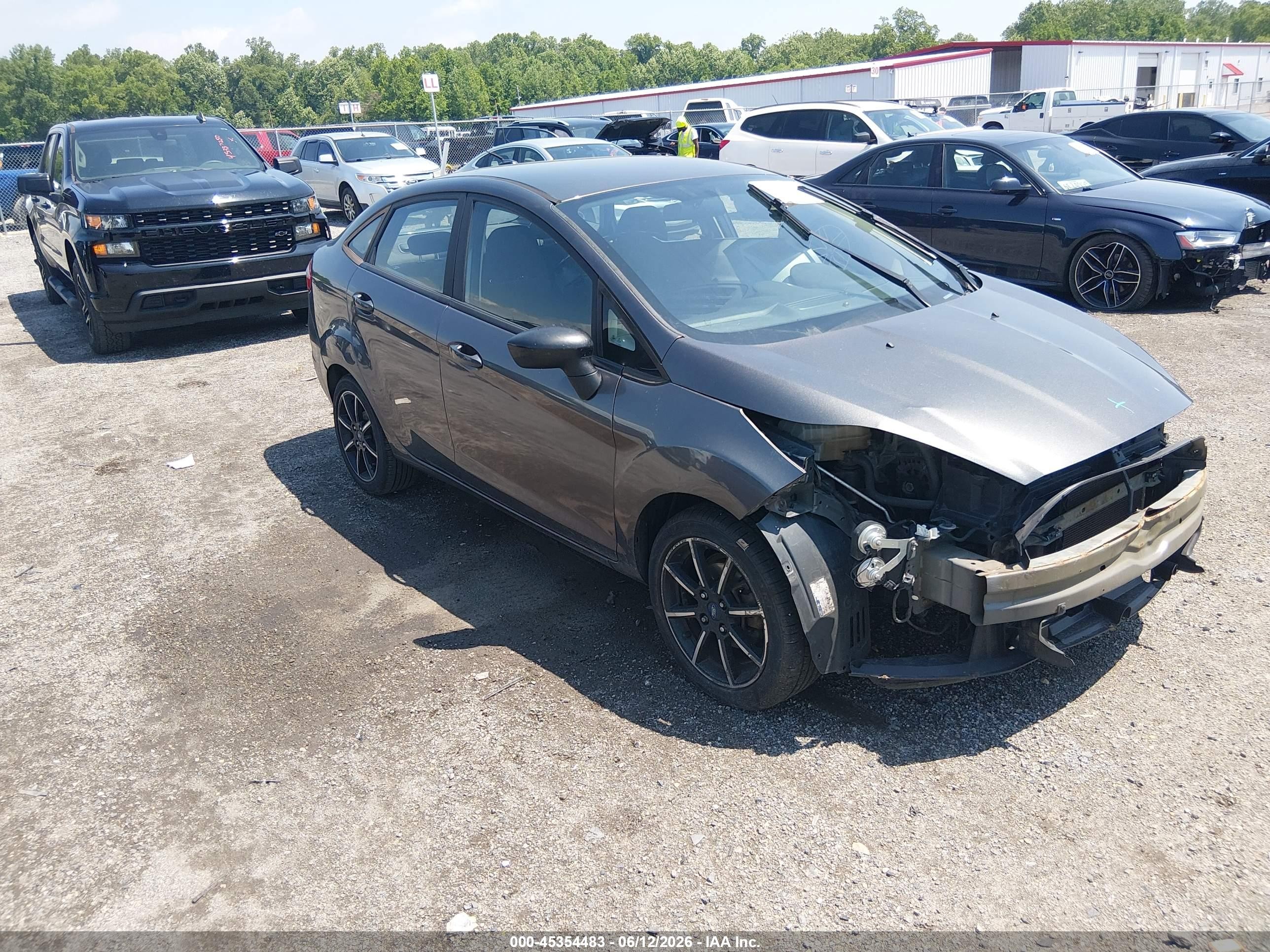 2015 Ford Fiesta Se Gray vin: 3FADP4BJ1FM175511