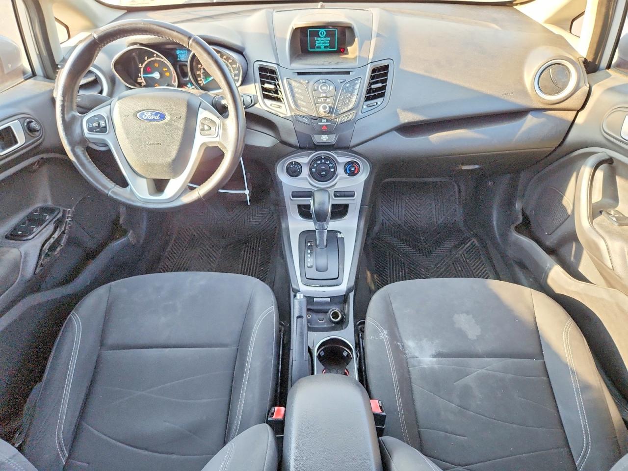 2015 Ford Fiesta Se Серебряный vin: 3FADP4BJ1FM198884