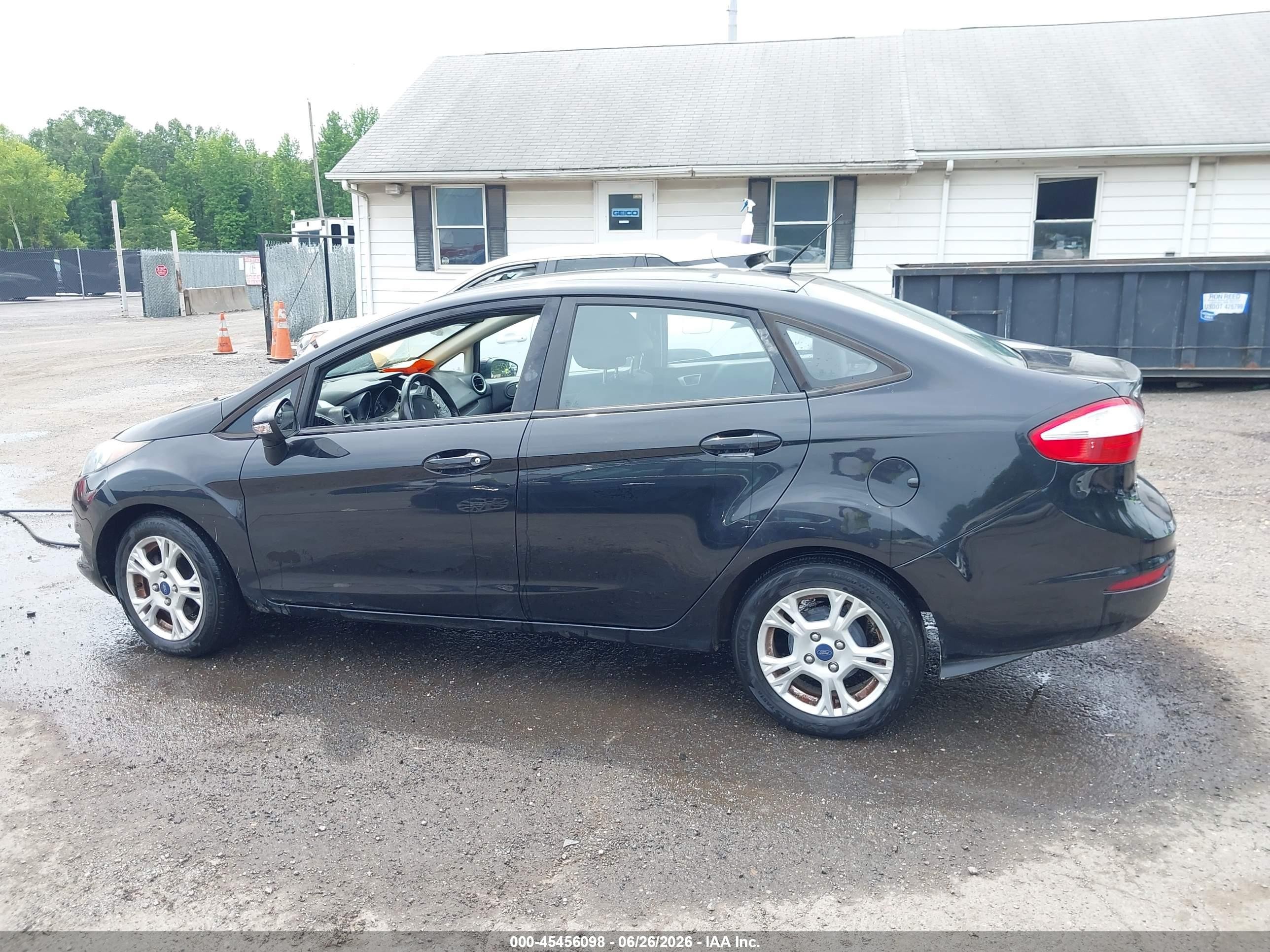 2015 Ford Fiesta Se Black vin: 3FADP4BJ1FM202917