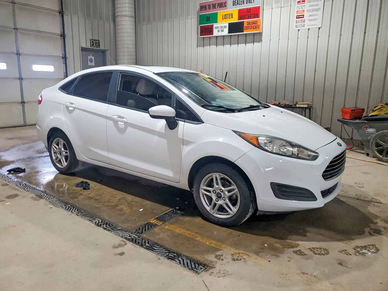 2017 Ford Fiesta Se White vin: 3FADP4BJ1HM125078